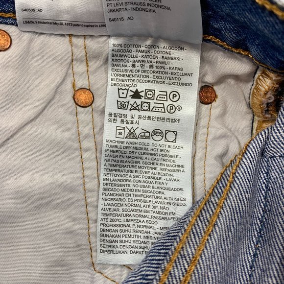 Levi's 501 Boho Jeans NWT 24" X 26" Rose Embroidered Distressed Cropped - Picture 8 of 10